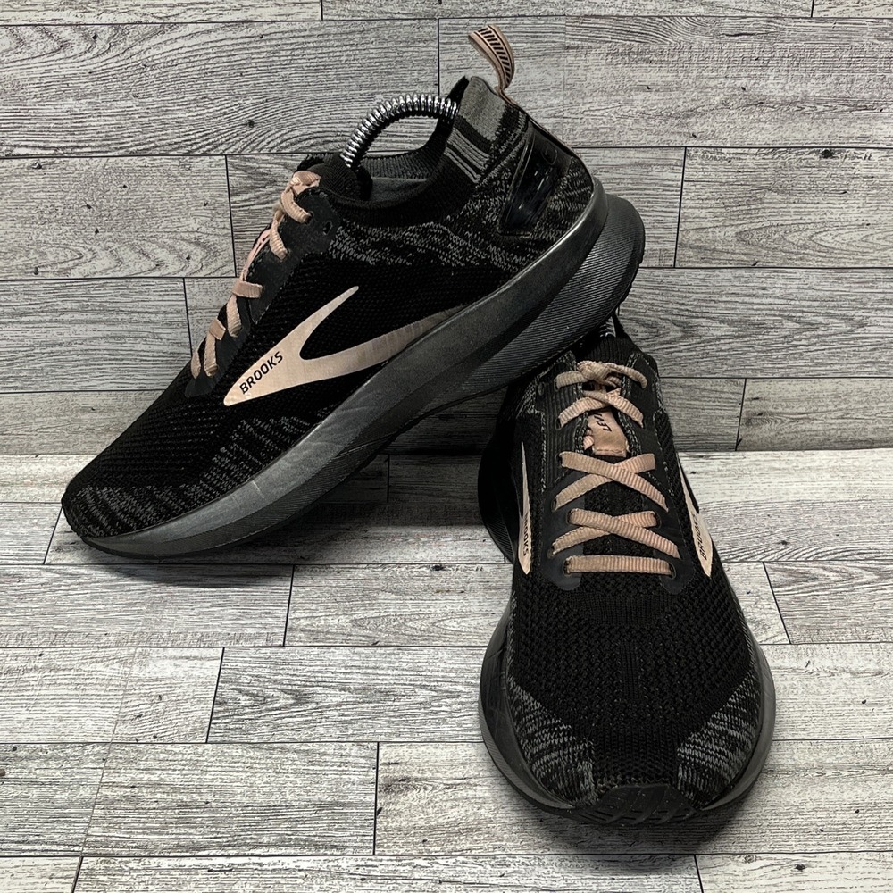 Brooks Levitate 4 1203351B041 Black Pink Running Shoes Women Size 8.5B‎